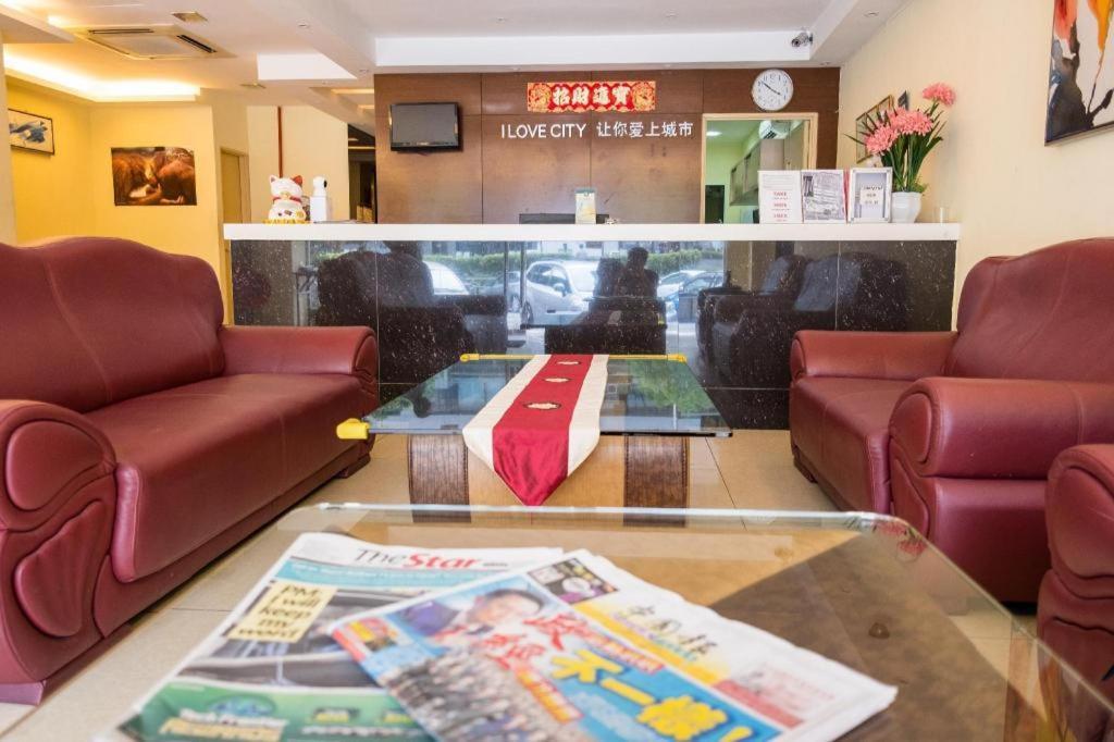 Hotel City Comfort Inn Puchong Bagian luar foto