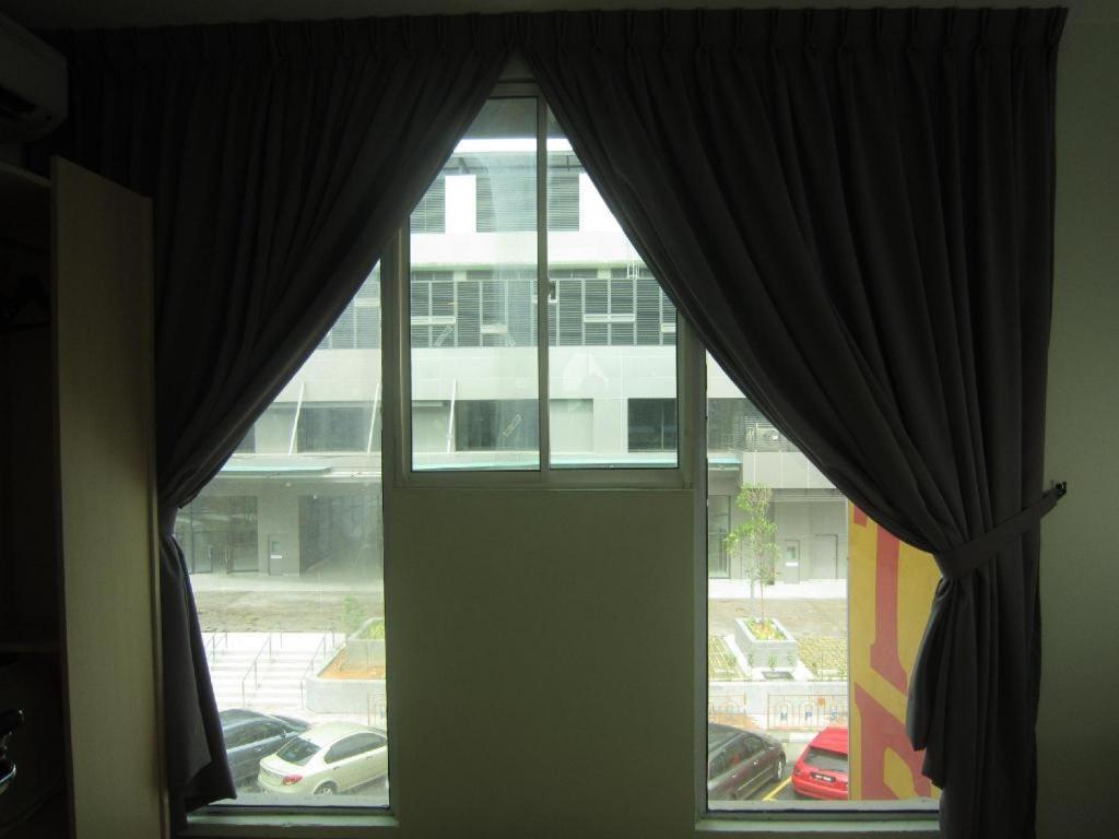 Hotel City Comfort Inn Puchong Bagian luar foto
