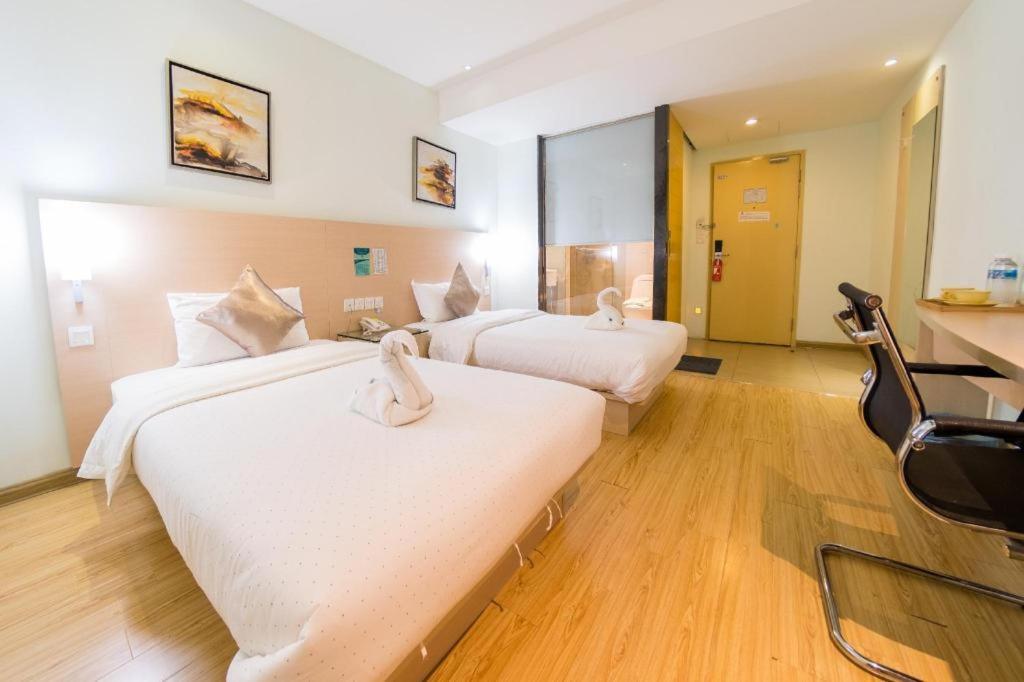 Hotel City Comfort Inn Puchong Bagian luar foto