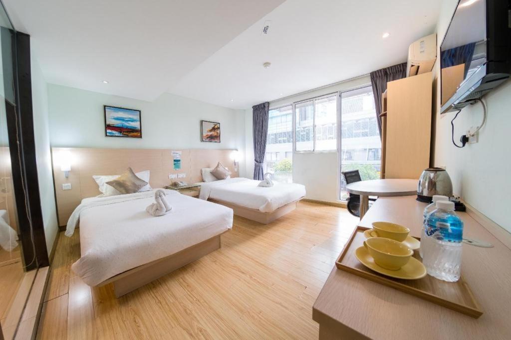 Hotel City Comfort Inn Puchong Bagian luar foto