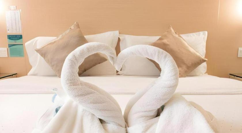 Hotel City Comfort Inn Puchong Bagian luar foto