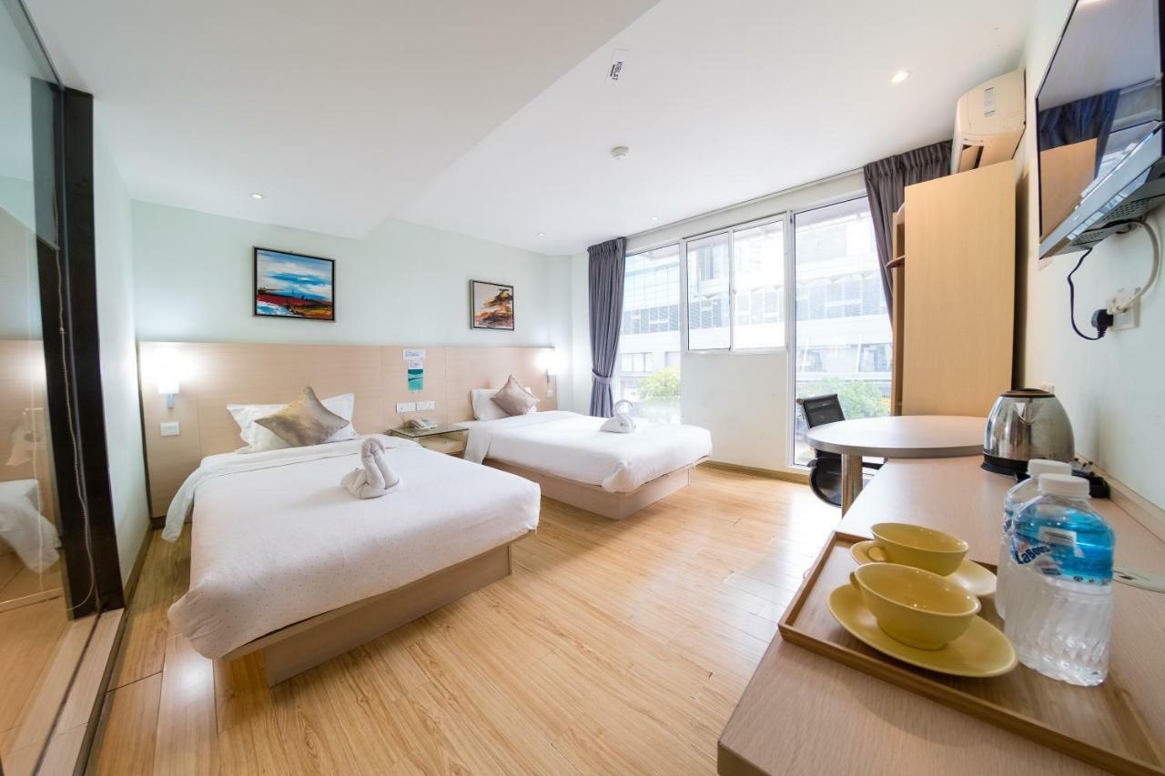 Hotel City Comfort Inn Puchong Bagian luar foto