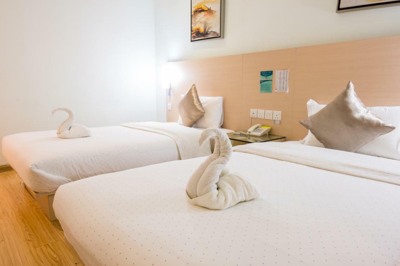 Hotel City Comfort Inn Puchong Bagian luar foto