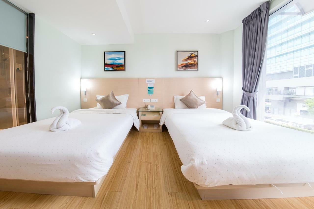 Hotel City Comfort Inn Puchong Bagian luar foto